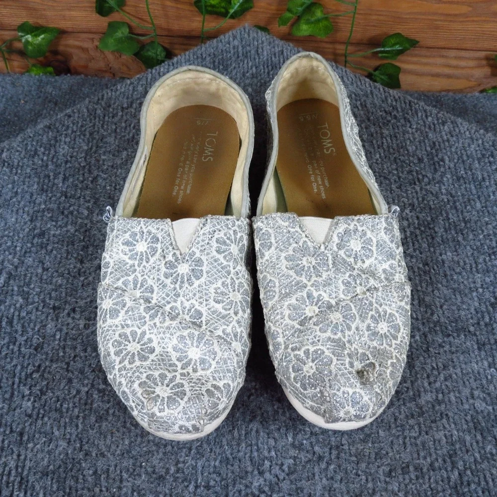 TOMS Alpargata Women Slip On Flat Size 5.5 Sparkle Silver Glitter Crochet Lace